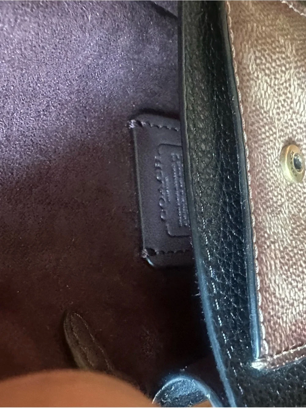 Coach Black Pebbled Leather Wallet with Brown Signature Panel and Gold 'C' Clasp